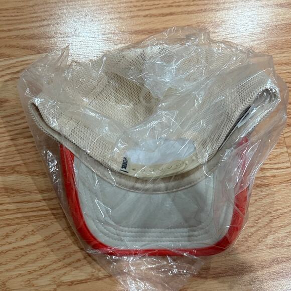 Victoria’s Secret PINK ‘ Take me to Miami’ Camp Trucker Hat - Picture 5 of 5